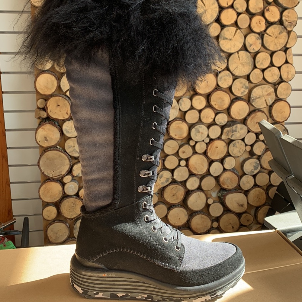 NWT Deckers X Lab ladies high boot